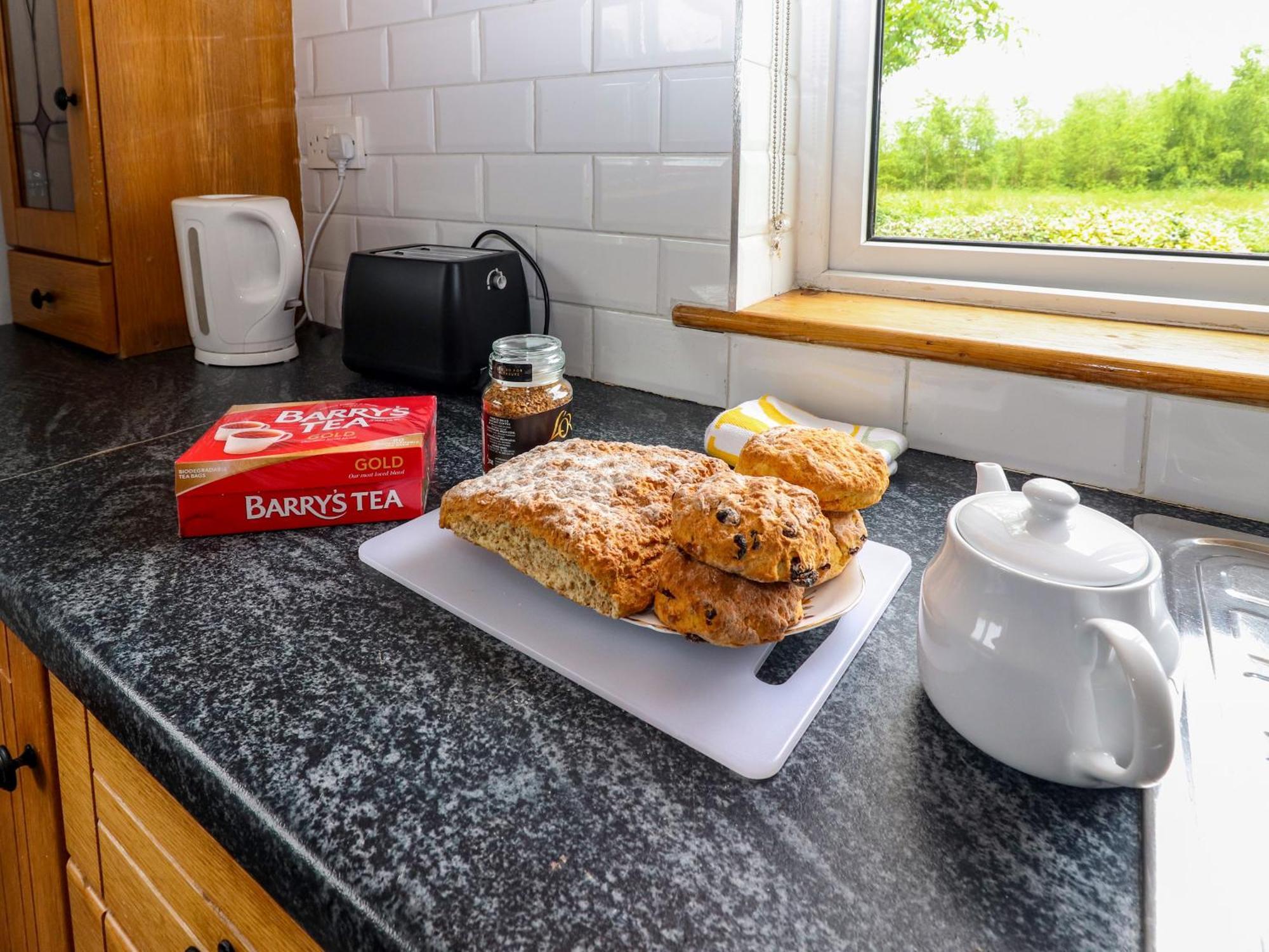 Fort Lodge Limerick Junction 外观 照片